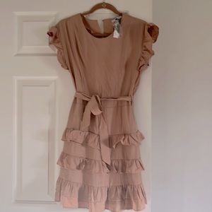 NEW short sleeve dress with belt and ruffled sleeve and bottom